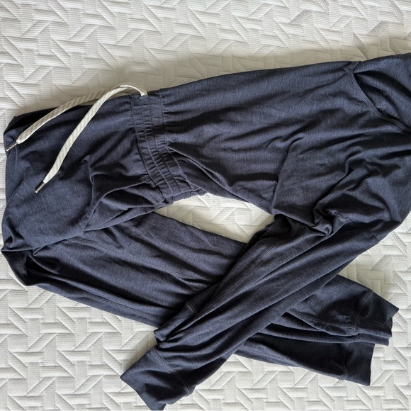 Vuori Pants - Vuori Charcoal Jogger Pants